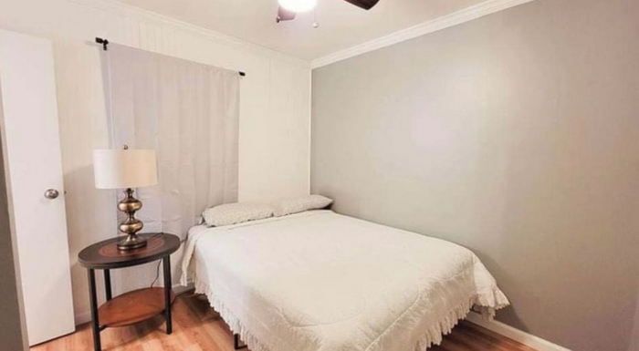 Oscoda Resort and Motel - Web Listing (newer photo)